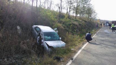 [FOTO] Accident cu 4 victime la Caraşova