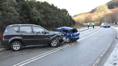 Ciocnire violentă la Timişoara. 7 oameni implicaţi în accident