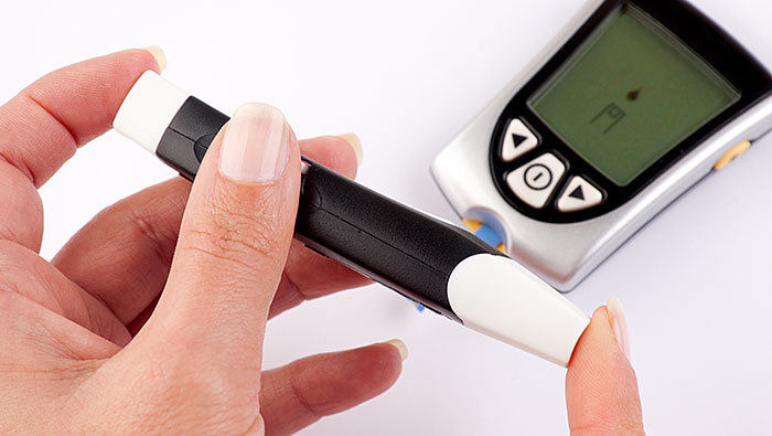 Testarea gratuită a glicemiei la Asociaţia Diabeticilor din Reşiţa