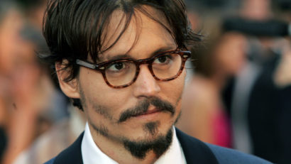 Johnny Depp este cel mai bine plătit actor din lume şi are o avere de 300 de milioane de euro