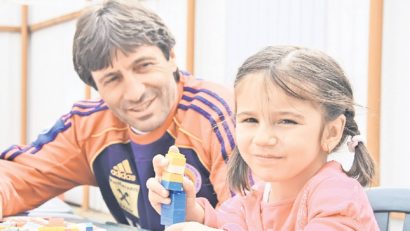 Vedetele joacă fotbal pentru Kassandra Rotariu