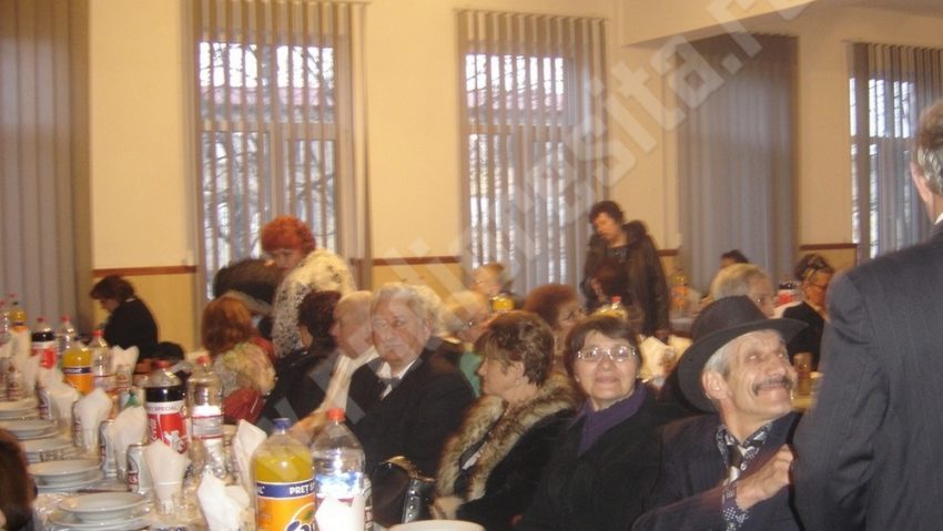 Revelionul pensionarilor, în premieră, la Oţelu-Roşu