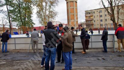 Patinoar artificial la Lugoj