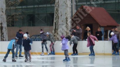 S-a deschis cel mai mare patinoar artificial din vestul ţării