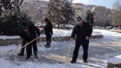 [FOTO] Primăria la lopată!