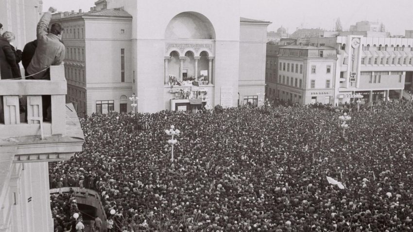 Societatea Timişoara cere desecretizarea documentelor Revoluţiei din 1989