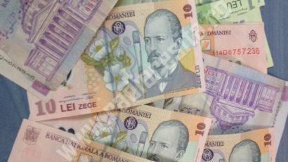 Pensiile şi salariile vor fi plătite înainte de Paşte