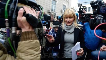 Elena Udrea, urmărită penal şi fără funcţia de preşedinte PMP