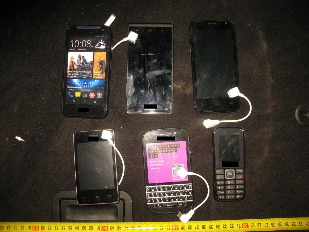 furt telefoane, laptopuri, spargeri (2)