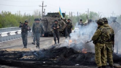 „Lupte feroce” pe aeroportul din Donetk