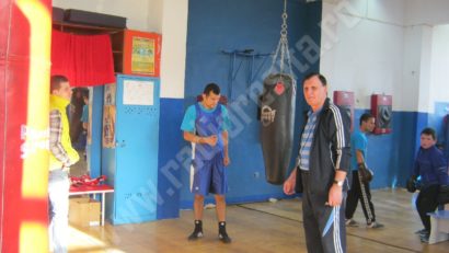 [FOTO/audio] Pugiliştii reşiţeni au obţinut două medalii la Cupa României pentru seniori