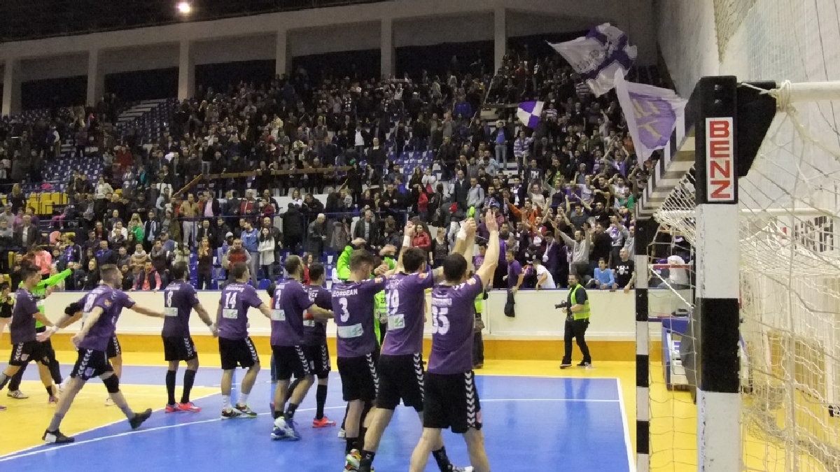 Poli Timisoara, arhiva