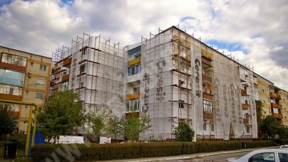 500-800 euro de apartament. Atât va costa reabilitarea termică cu fonduri europene a blocurilor din Reşiţa