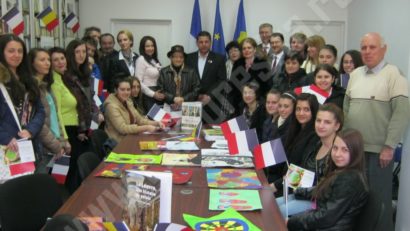 [FOTO] Ziua francofoniei (re)deschide biblioteca franceză