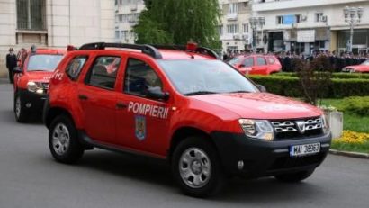 Pompierii cărăşeni au primit maşini de teren