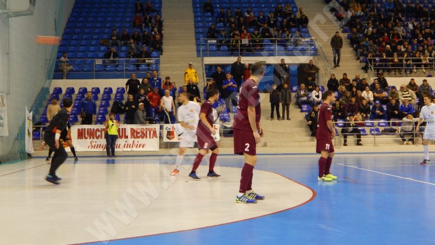 [Foto/audio] Muncitorul Reşiţa a pierdut primul meci din play-off