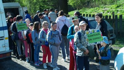 [FOTO] Molizii stabilizează Valea Sirinia