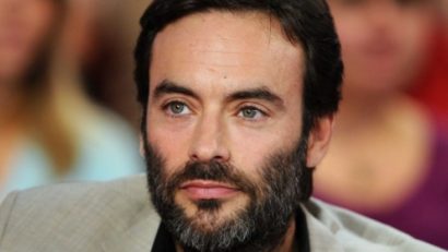 Anthony Delon, unul dintre fiii actorului Alain Delon, anchetat de poliţia franceză pentru agresiune