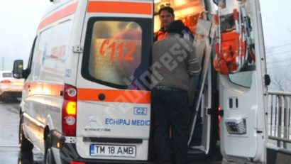 O clipă de neatenţie costă scump: un minor din Caransebeş a fost grav accidentat