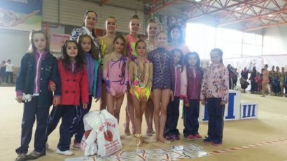 [Foto] Gimnastica ritmică reşiţeană pe podium la Campionatele Naţionale Şcolare