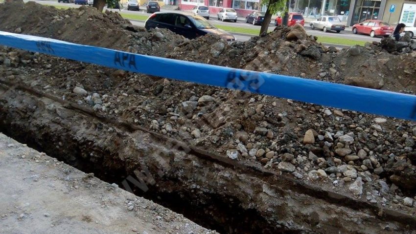 Viceprimarul Reşiţei pune piciorul în prag: Fără asfaltări pe ploaie sau la temperaturi nepotrivite