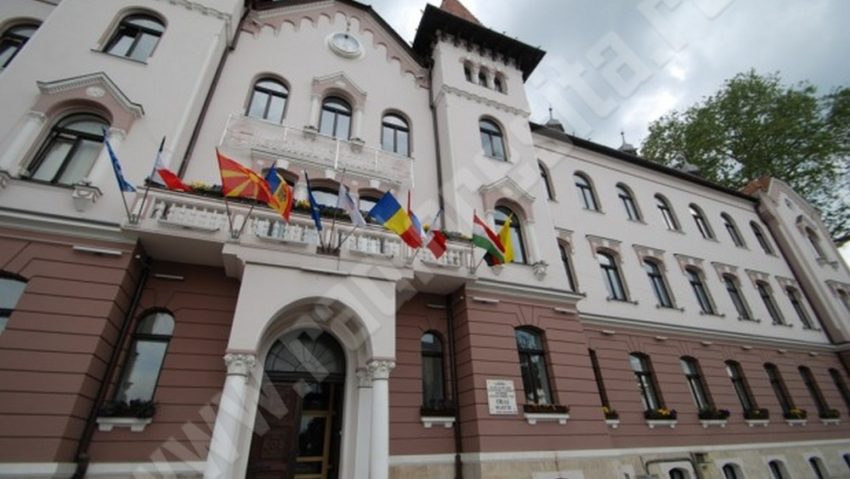 Primarul municipiului Lugoj rămâne suspendat din funcţie