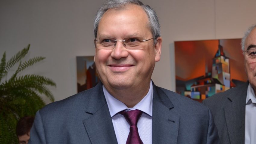 Cosmonautul Dumitru Prunariu va deveni cetăţean de onoare al judeţului Timiş