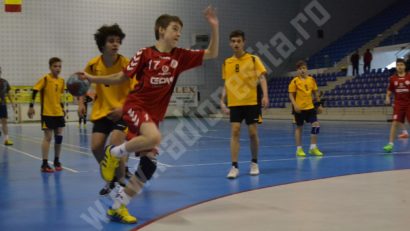 [audio] Turneul final de handbal al juniorilor 4 este organizat la Reşiţa