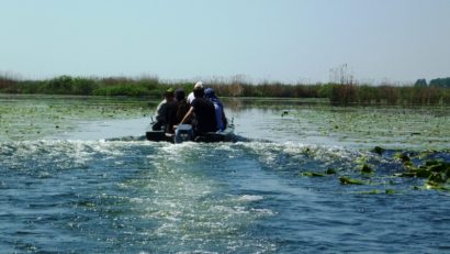 Salvaţi din calea furtunii şi a valurilor