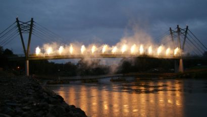 [FOTO] Pasarela peste Mureș, inaugurată cu focuri de artificii