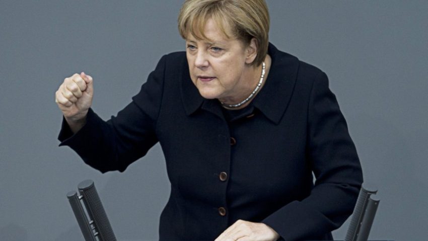 Angela Merkel nu mai vrea refugiaţi în Germania