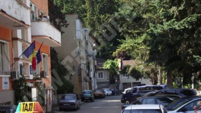 [FOTO] Aleşii locali din Băile Herculane, duşi la audieri