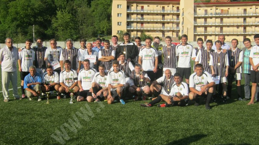 [Foto] Supercupa Ligii a 5-a de fotbal Caraş-Severin a fost câştigată de Minerul Dognecea