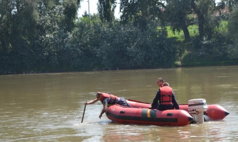 O femeie de 38 de ani s-a înecat în râul Timiș, în apropiere de Bazoșu Vechi