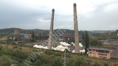 [VIDEO] Istorie industrială de peste o jumătate de veac făcută praf în doar câteva secunde