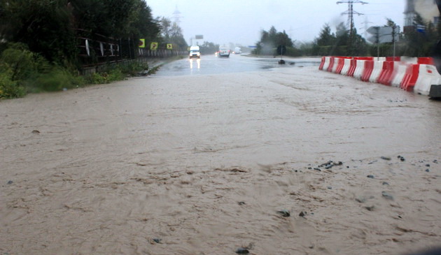 Avertizare de călătorie în Bosnia şi Herţegovina din cauza condiţiilor meteorologice