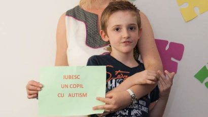 [AUDIO]Iubesc un copil cu autism, mai presus de orice! Povestea unei mame și a unui copil fericit