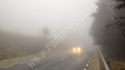 Ceaţa densă creează în continuare mari probleme în trafic!