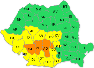 Cod de ploi torenţiale şi vijelii în vestul ţării
