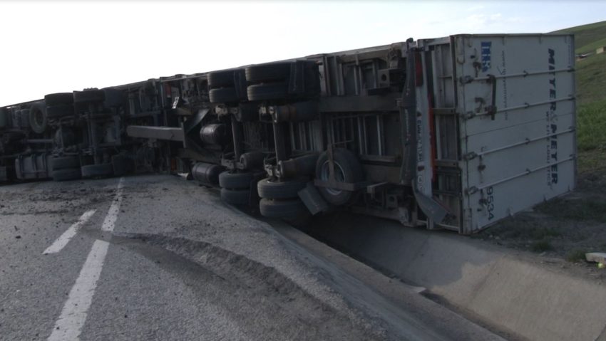 Atenţie şoferi! Trafic oprit pe DN 6, în Caraş-Severin