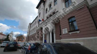 Primăria a blocat conturile celor mai mari datornici ai oraşului