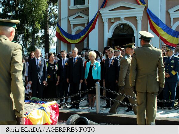 Peste 5.000 de persoane au participat la Serbările Naţionale de la Ţebea