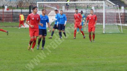 Metalul Reşiţa şi FC Caransebeş au pierdut din nou pe teren propriu; rezultatele etapei a 15-a