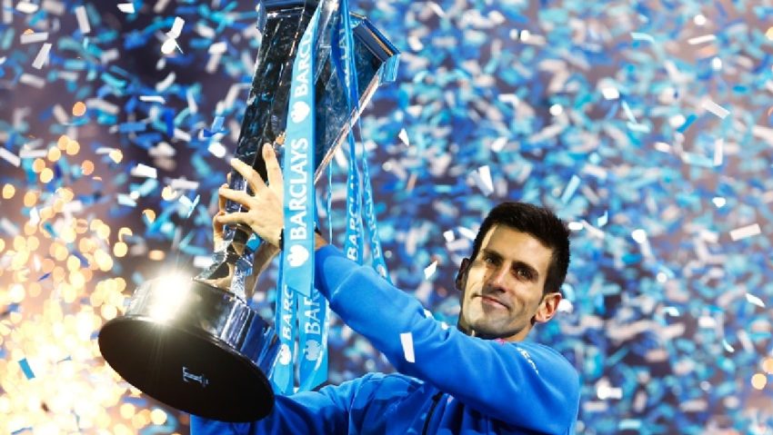 Djokovic a câştigat Turneul Campionilor de la Londra în faţa lui Federer