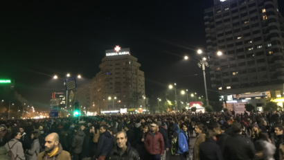 [UPDATE] [VIDEO] Protest Colectiv în Bucureşti. Zeci de mii de oameni cer demisii