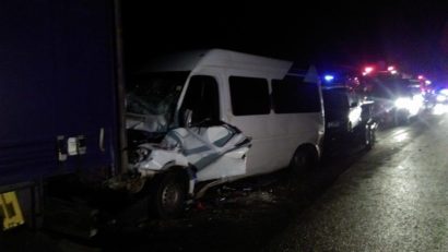 Accident cu 11 victime pe autostrada Timişoara-Arad