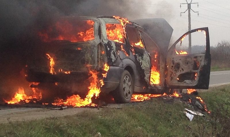 Un autoturism s-a făcut scrum între Lugoj şi Buziaş