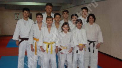 [FOTO/AUDIO] Judoka de la Muncitorul Reşiţa, lecţie deschisă pentru elevii de la Şcoala Gimnazială „Mihai Peia”