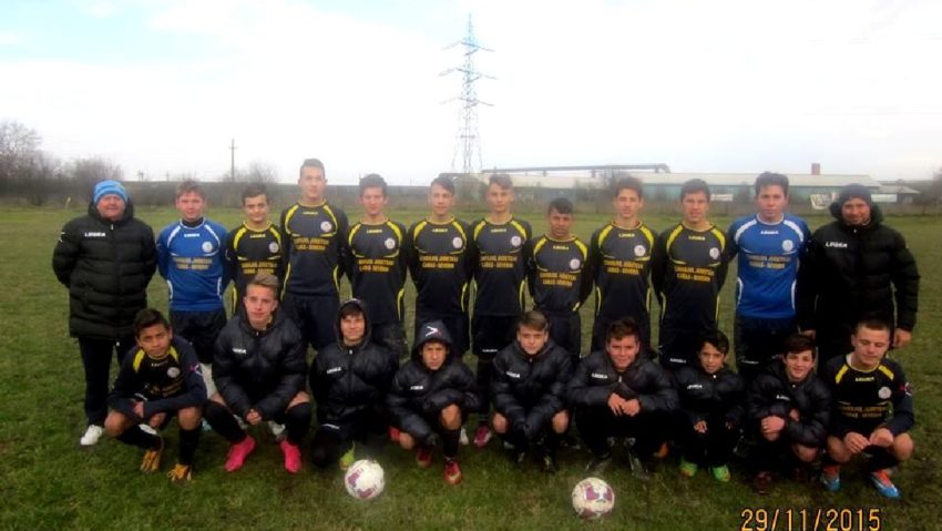 [FOTO] Selecţionata de fotbal U14 a judeţului Caraş-Severin a participat la un turneu de pregătire