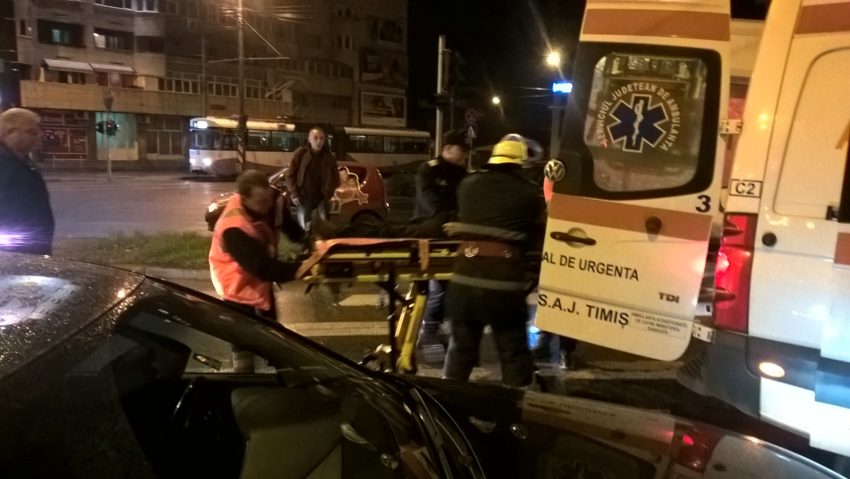 [FOTO] Accident mortal la intrare în Timişoara. Un şofer de TIR a făcut stop cardiac la volan